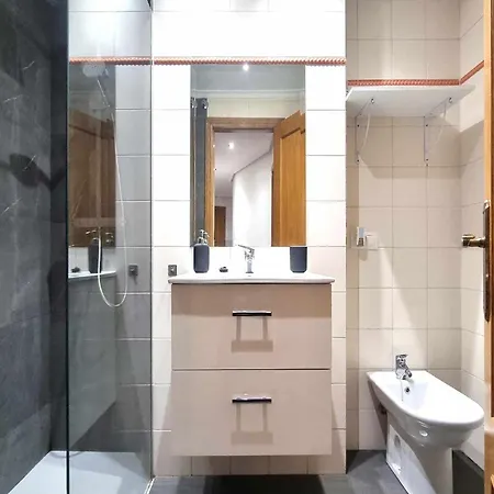 Saavedra Posada De Llanes